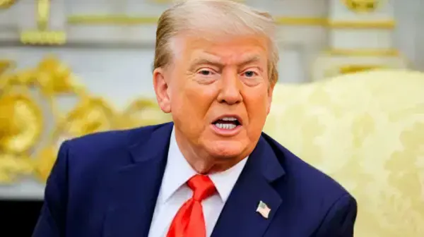 ट्रंप सरकार ने बढ़ाया ट्रैवल बैन का दायरा