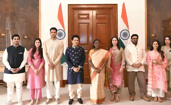 राष्ट्रपति, प्रधानमंत्री समेत दिग्गज नेताओं को सचिन ने दिया न्योता